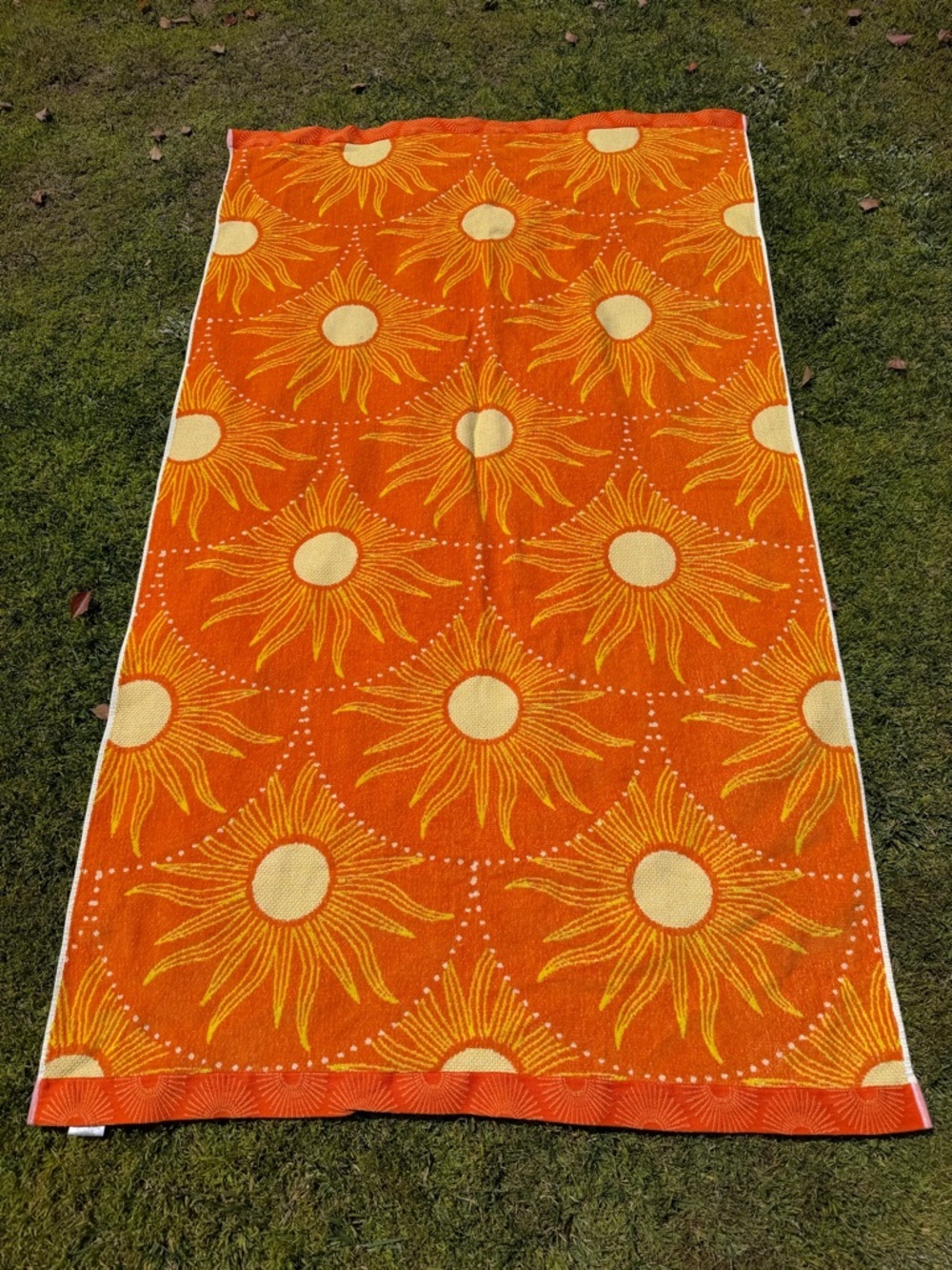 Costco Oversized Beach Towel Blazing Suns Orange Yellow 39x67 Soft 100% Cotton